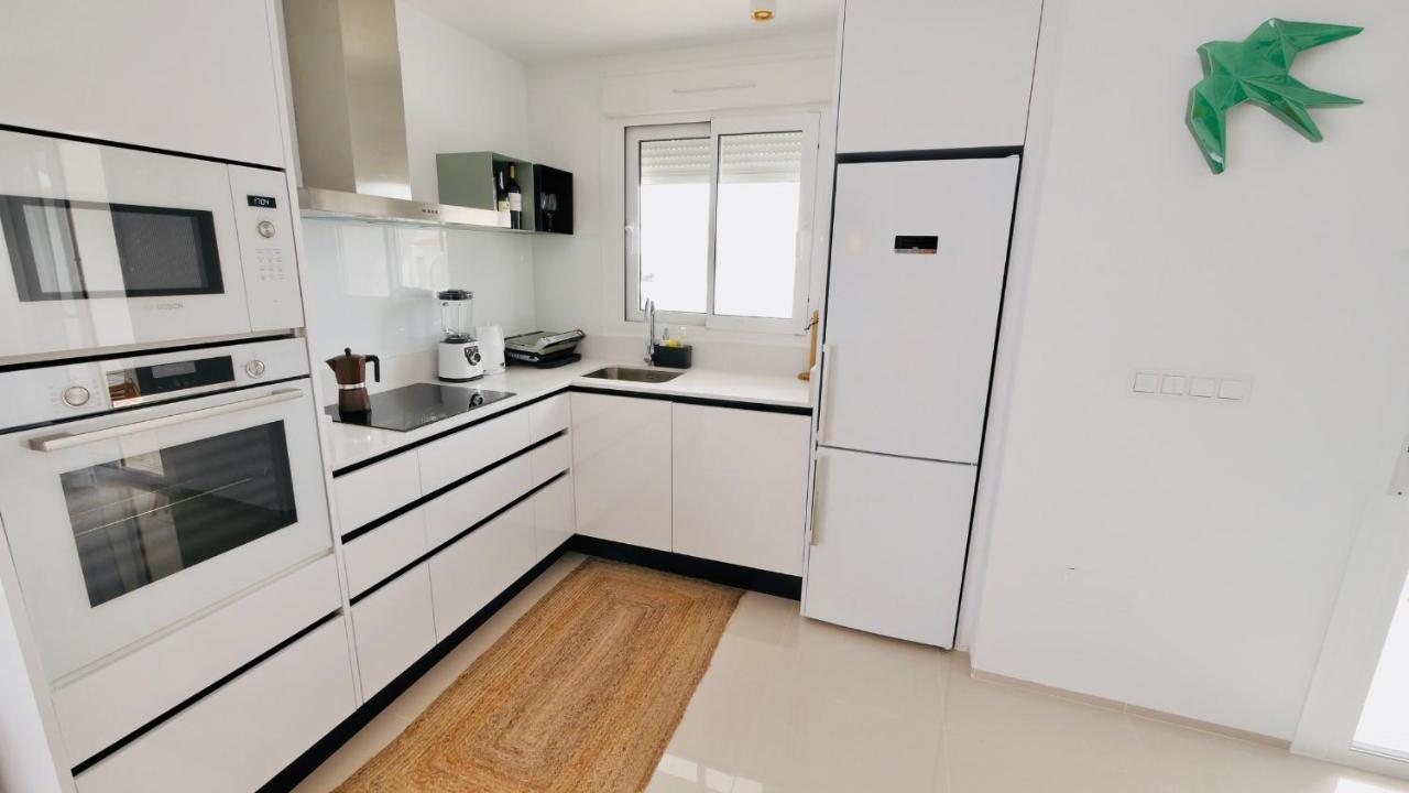 Fortuna Penthouse With Roof Terrace, Ac And Pool โรฮาเลส ภายนอก รูปภาพ