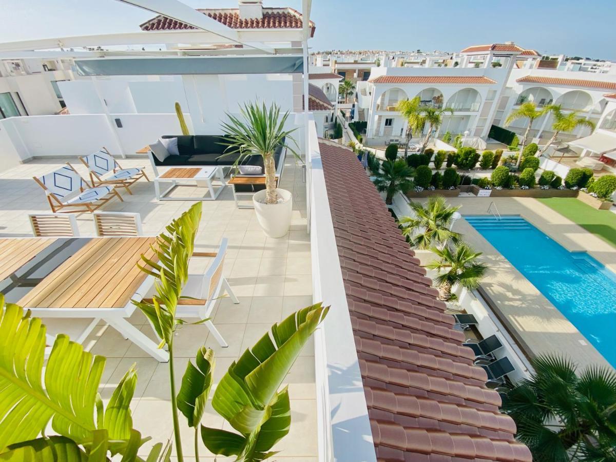 Fortuna Penthouse With Roof Terrace, Ac And Pool โรฮาเลส ภายนอก รูปภาพ