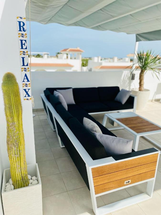 Fortuna Penthouse With Roof Terrace, Ac And Pool โรฮาเลส ภายนอก รูปภาพ
