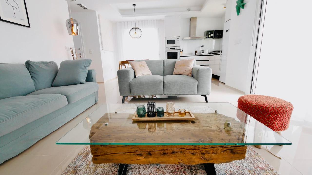 Fortuna Penthouse With Roof Terrace, Ac And Pool โรฮาเลส ภายนอก รูปภาพ