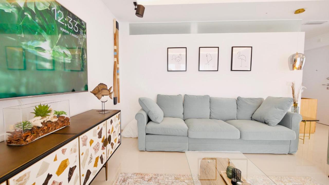 Fortuna Penthouse With Roof Terrace, Ac And Pool โรฮาเลส ภายนอก รูปภาพ