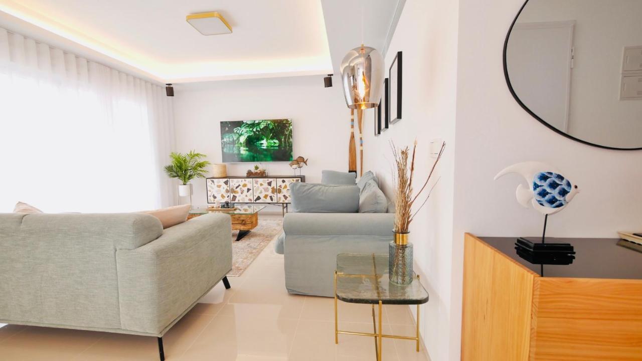 Fortuna Penthouse With Roof Terrace, Ac And Pool โรฮาเลส ภายนอก รูปภาพ