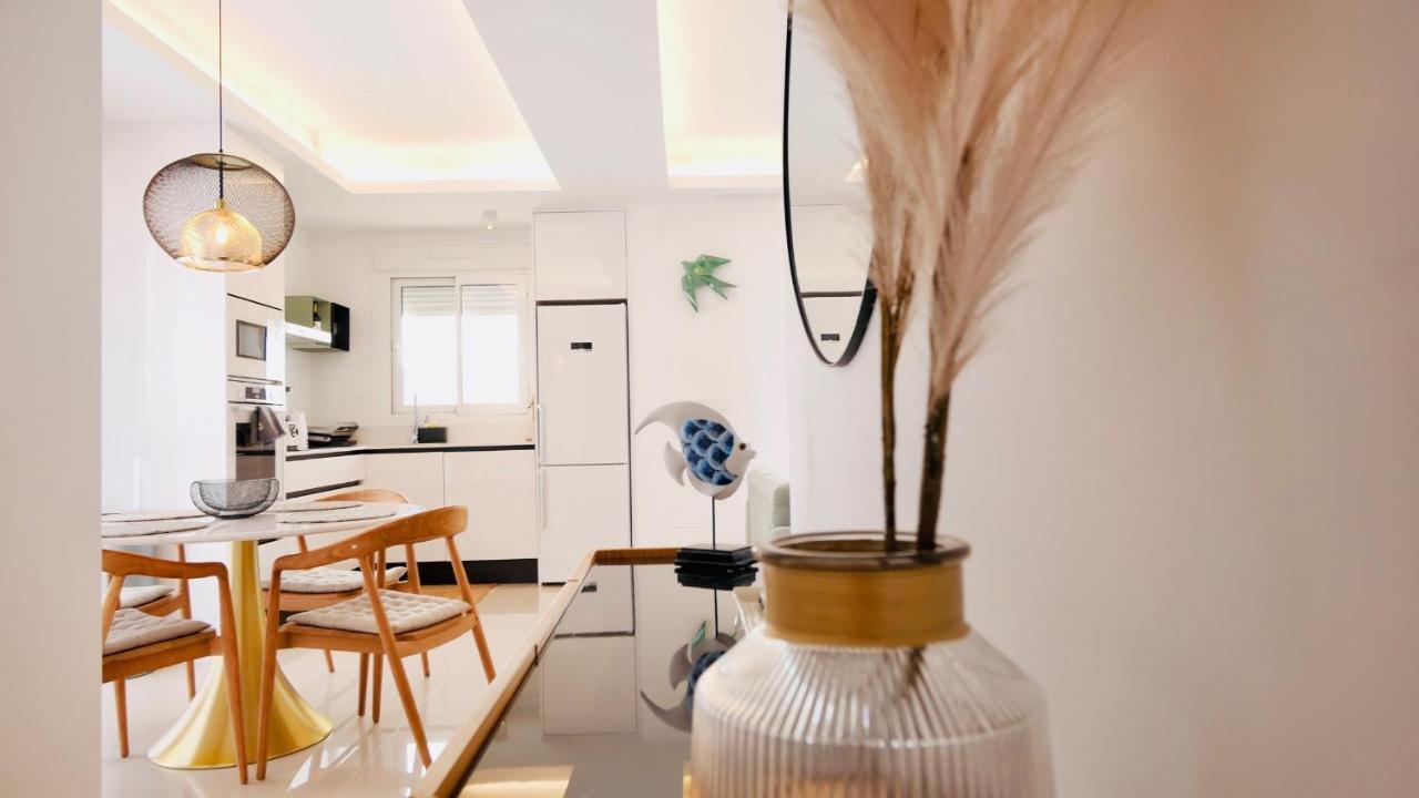 Fortuna Penthouse With Roof Terrace, Ac And Pool โรฮาเลส ภายนอก รูปภาพ