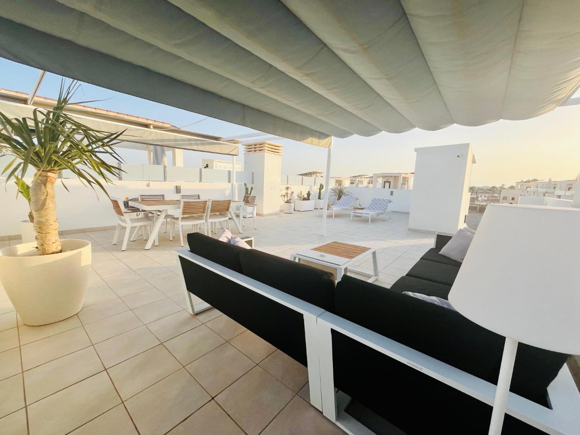 Fortuna Penthouse With Roof Terrace, Ac And Pool โรฮาเลส ภายนอก รูปภาพ